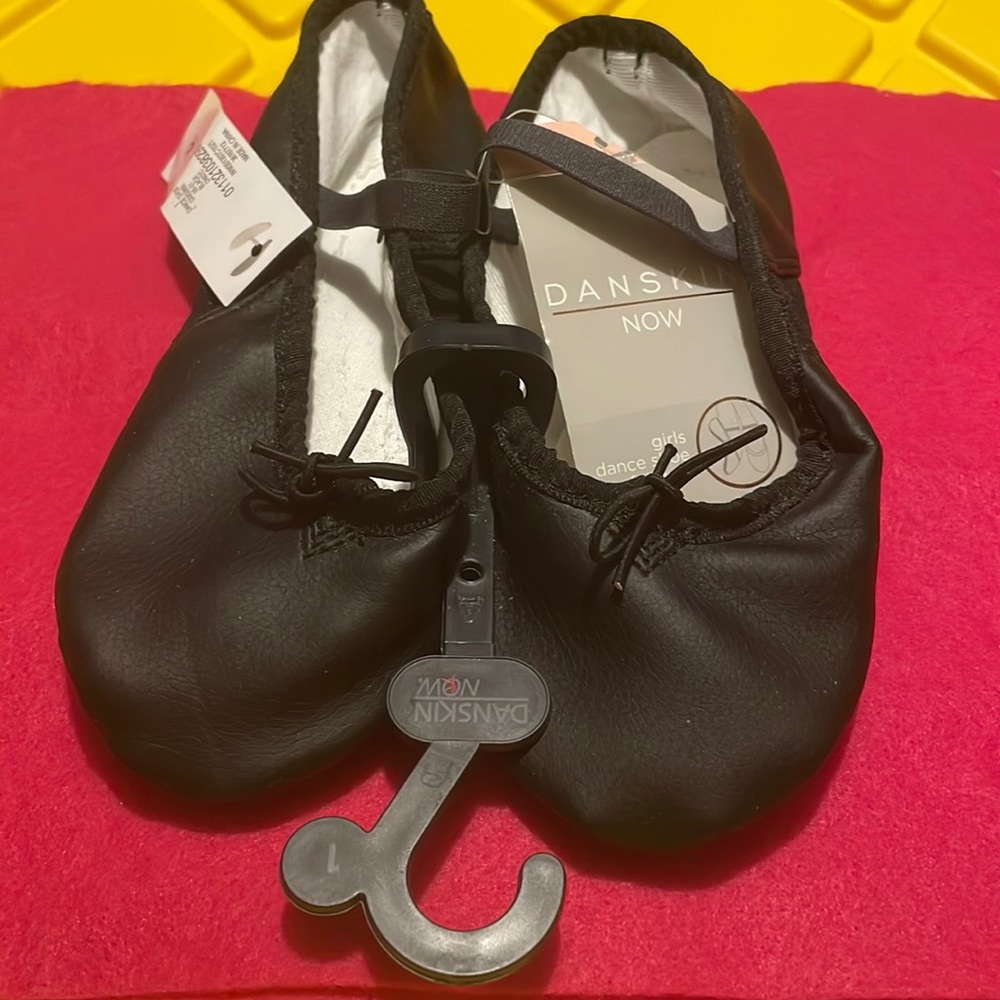 Brand New Danskin Now Girls Faux Leather Dance Shoes